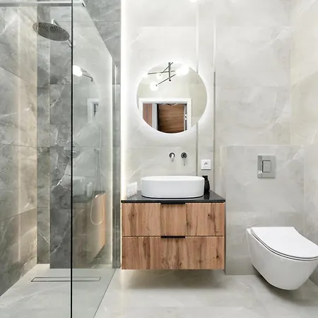 Luxury Sky Jagodno With Jacuzzi Parking & Terrace By Renters Prestige *