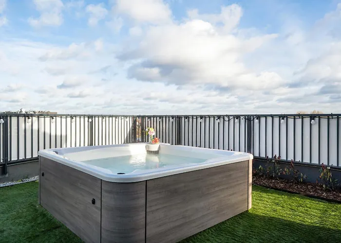 Luxury Sky Jagodno With Jacuzzi Parking & Terrace By Renters Prestige Διαμέρισμα *