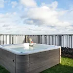 Luxury Sky Jagodno With Jacuzzi Parking & Terrace By Renters Prestige شقة *