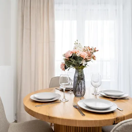 Lejlighed Luxury Sky Jagodno With Jacuzzi Parking & Terrace By Renters Prestige