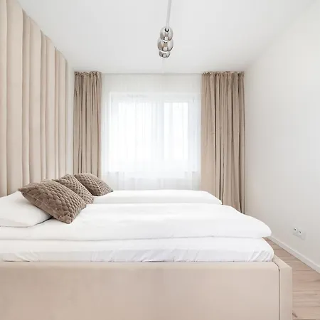 Lejlighed Luxury Sky Jagodno With Jacuzzi Parking & Terrace By Renters Prestige *