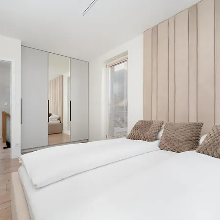 Luxury Sky Jagodno With Jacuzzi Parking & Terrace By Renters Prestige Wrocław