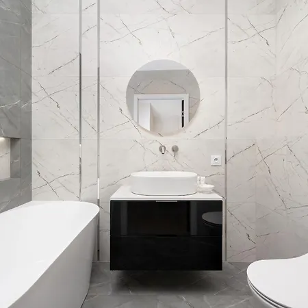 Luxury Sky Jagodno With Jacuzzi Parking & Terrace By Renters Prestige Апартаменты