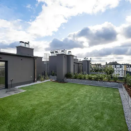 Luxury Sky Jagodno With Jacuzzi Parking & Terrace By Renters Prestige Apartament *