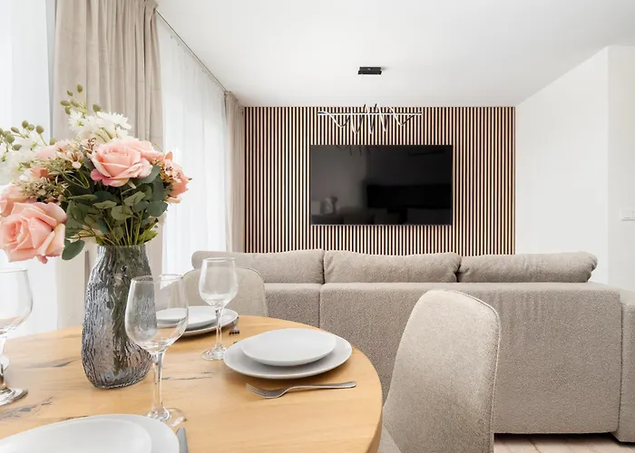 Luxury Sky Jagodno With Jacuzzi Parking & Terrace By Renters Prestige Appartement *