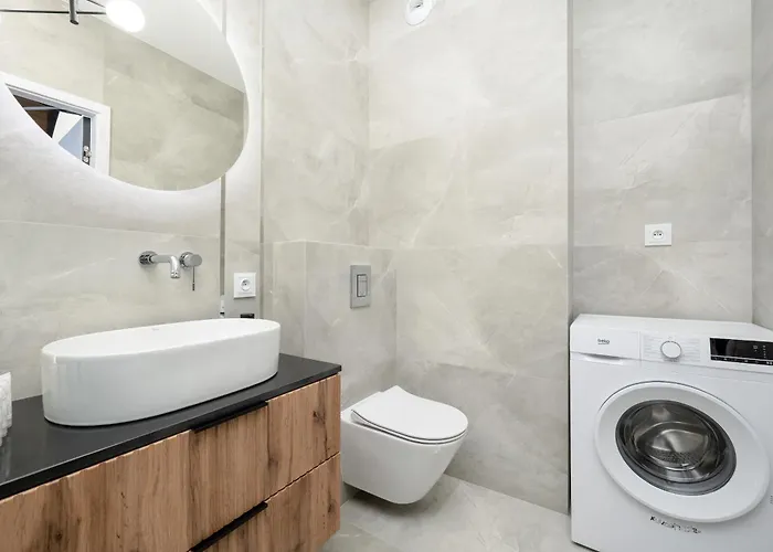 Luxury Sky Jagodno With Jacuzzi Parking & Terrace By Renters Prestige